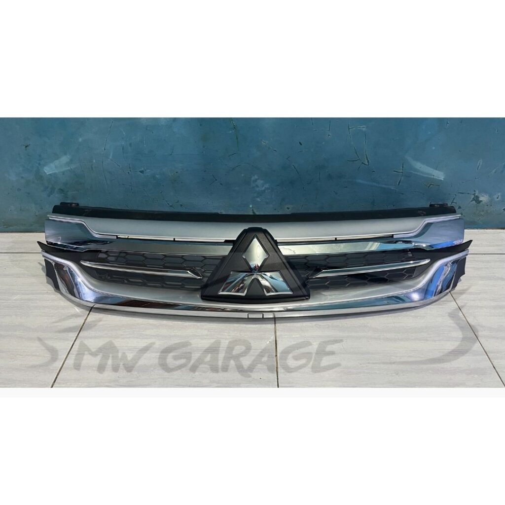 Grill Mitsubishi Pajero all new 2016 2017 2018 2019 2020 Original