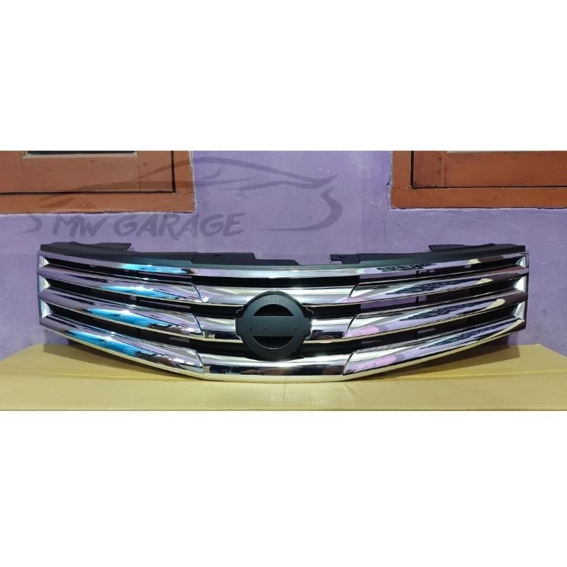 Grill Livina HWS 2009 2010 2011 2012 View 4