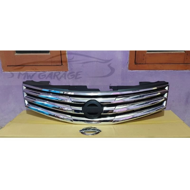 Grill Livina HWS 2009 2010 2011 2012 View 3
