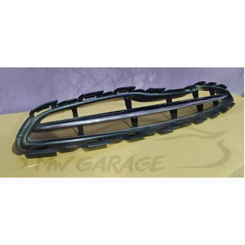 Grill Nissan March 2010 2011 2012 2013 Original View 2